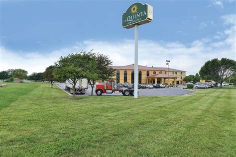 hotels in greenwood ne